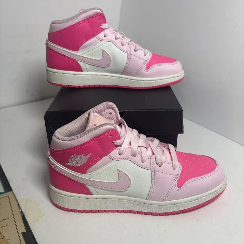 Nike Air Jordan Retro 1 Mid Barbie Pink Air DQ8423-661 GS & Women's Size 6y/7.5w